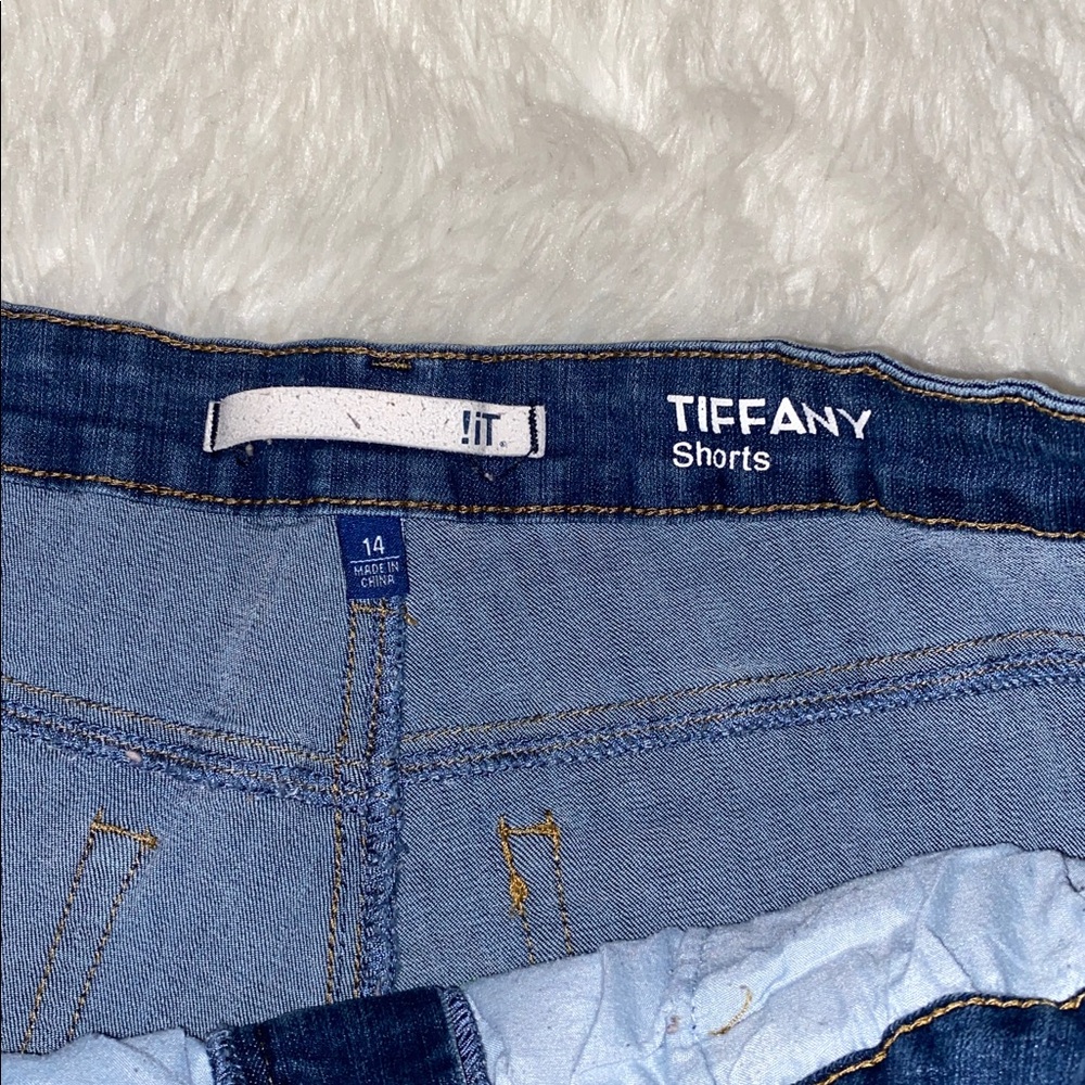 !iT Tiffany Distressed Women’s Denim patched raw hem dark wash y2k Shorts 14, XL - Picture 6 of 6